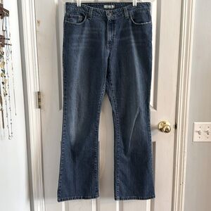 Vintage Levi’s 515 Flared Bootcut Jeans Size 16